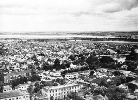 Khu vực nhà thờ, hồ Hoàn Kiếm năm 1951