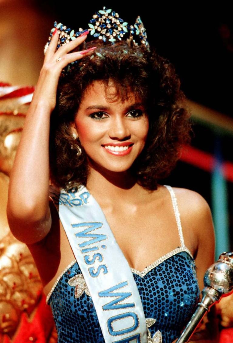 Ngắm những bức hình biểu tượng của lịch sử Hoa hậu Thế giới - 3 Ngắm những bức hình biểu tượng của lịch sử Hoa hậu Thế giới