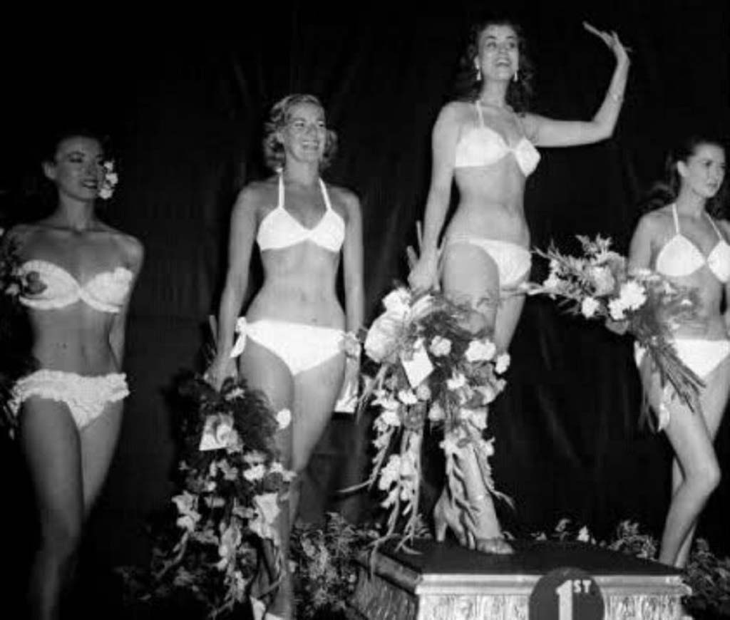 Ngắm những bức hình biểu tượng của lịch sử Hoa hậu Thế giới - 1 Ngắm những bức hình biểu tượng của lịch sử Hoa hậu Thế giới