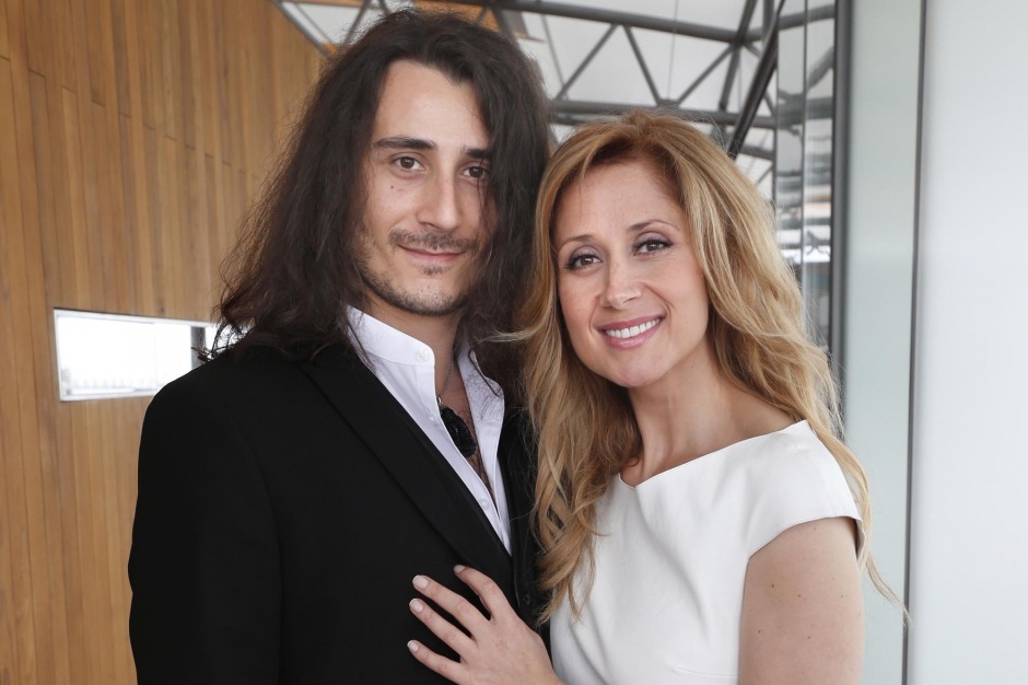 Những mối tình của Lara Fabian- người đã “hát như khóc” - 4 Lara hạnh phúc bên người tình mới là ảo thuật gia người Ý