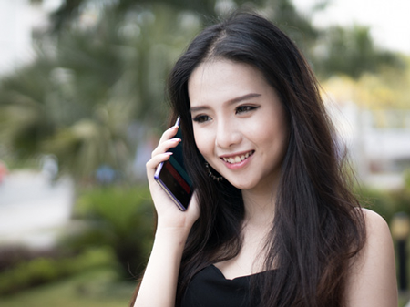 Khai phóng tiềm năng mobile marketing - 1 Điện thoại thông minh ngày càng phổ biến trong đời sống