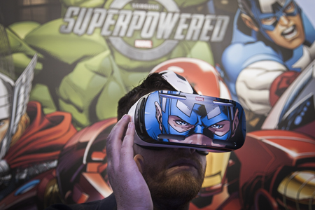 Kính thực tế ảo tiếp tục được trình diễn tại CES 2015