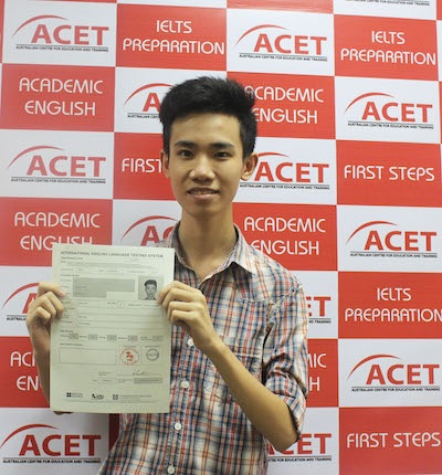 Bạn Nguyễn Liên Hương – học sinh trường THPT Chu Văn An – đạt
IELTS 8.0 tại Hội đồng thi IDP.