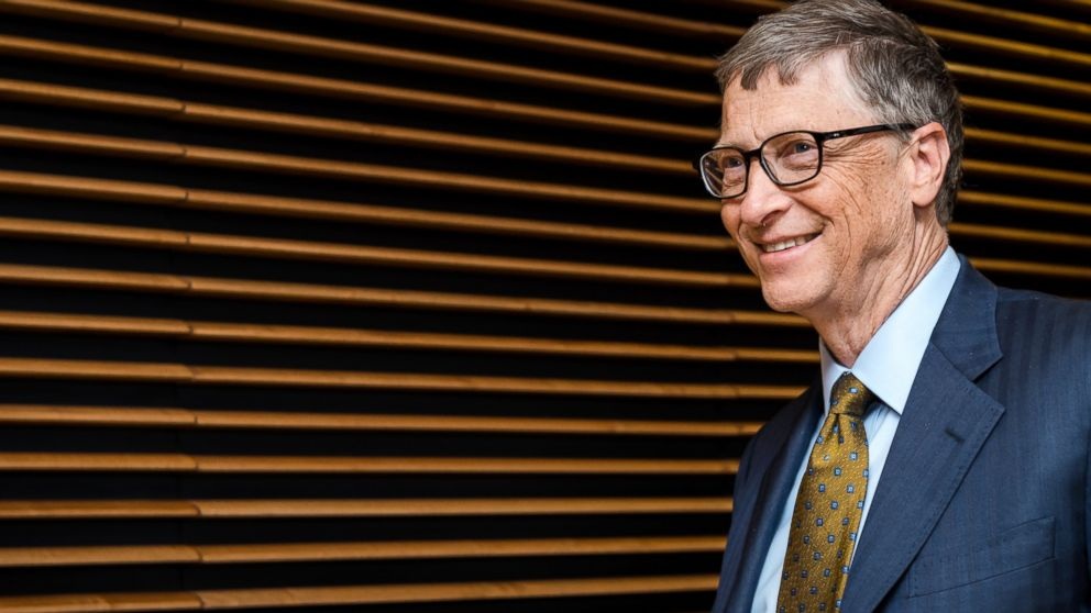 Bill Gates: “Tôi cảm thấy ngớ ngẩn vì chỉ nói được tiếng Anh” - 1 Bill Gates tại trụ sở Uỷ Ban Châu Âu tại Brussels, Bỉ.