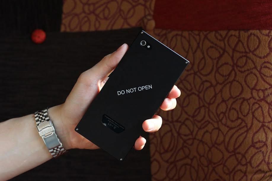Smartphone của Bkav sẽ có giá chính hãng từ 13 triệu đồng? - 1 Hình ảnh của điện thoại Bkav tại Triển lãm CES 2015.