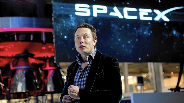 Tham vọng của người muốn đưa Internet lên sao Hoả - 1 Elon Musk, người sáng lập công ty SpaceX, đồng sáng lập hãng Tesla Motors và PayPal.