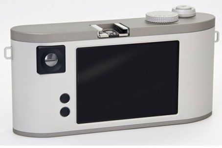 Xuất hiện đối thủ mới của “ông vua” máy ảnh hạng sang Leica? - 2 Konost là chiếc máy ảnh đầu tiên trên thế giới được trang bị ống ngắm rangerfinder điện tử độc đáo.