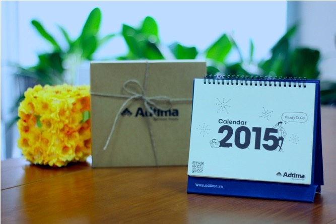 Độc đáo bộ lịch 2015 vẽ theo cảm xúc 12 tháng của dân văn phòng