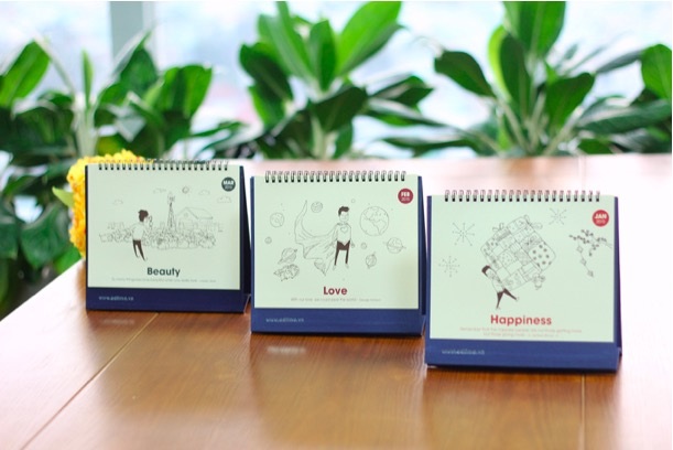 Độc đáo bộ lịch 2015 vẽ theo cảm xúc 12 tháng của dân văn phòng