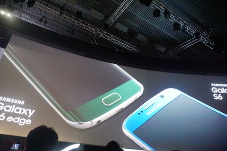 Galaxy S6 Edge là chiếc smartphone đầu tiên trên thế giới sở hữu 2 viền màn hình cong