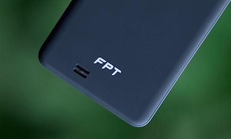 Camera sau 5.0MP, tự động lấy nét hỗ trợ đèn Flash chụp ảnh trong ánh sáng yếu