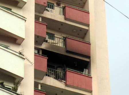 Cháy lớn tại tòa nhà 26 tầng trên phố Láng Hạ - 2