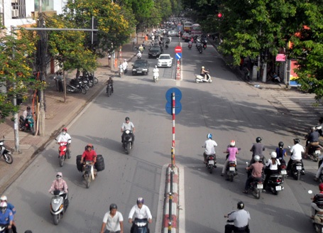 Đường phố thông thoáng trong ngày đầu thi đại học - 1
