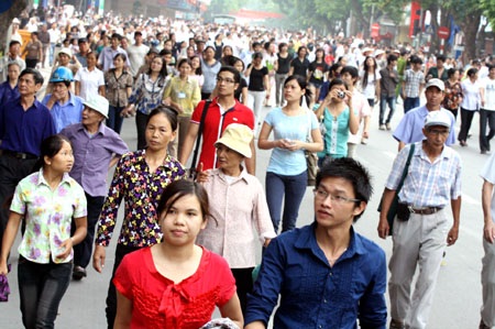 Hà Nội mở thêm nhiều tuyến phố đi bộ để “nâng niu” hồ Gươm - 1 Hà Nội mở thêm nhiều tuyến phố đi bộ để “nâng niu” hồ Gươm - 1