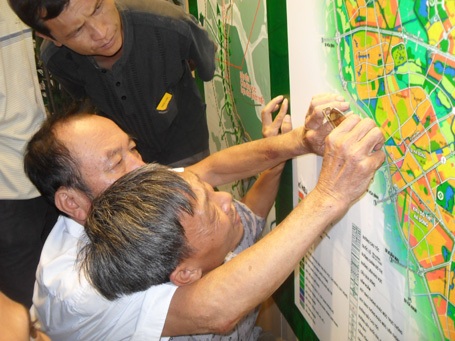 Hàng ngàn người đến xem quy hoạch chung Thủ đô - 6