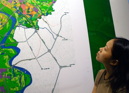 Hàng ngàn người đến xem quy hoạch chung Thủ đô - 4