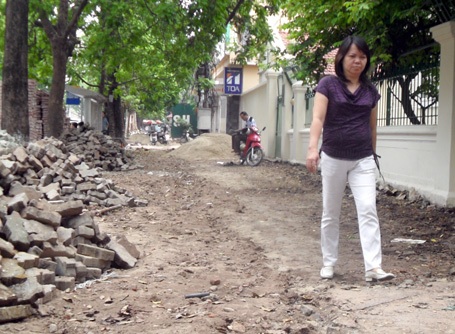 Hà Nội: Vỉa hè lại bị xới tung  - 15