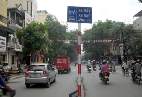 Hà Nội muốn phân làn tất cả tuyến phố - 1