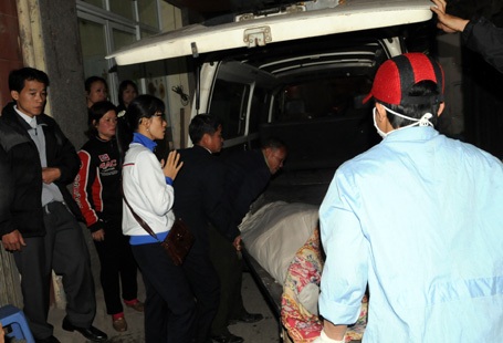 Hà Nội: Hai vợ chồng bất ngờ chết thảm - 1