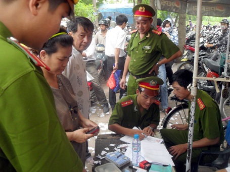 Xử phạt các điểm trông giữ xe vi phạm gần 2,5 tỷ đồng - 1 Xử phạt các điểm trông giữ xe vi phạm gần 2,5 tỷ đồng - 1