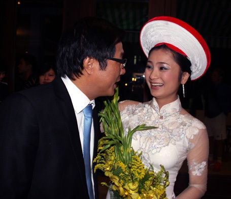 Diệu Hương rạng ngời trong ngày cưới - 9 Diệu Hương rạng ngời trong ngày cưới - 9