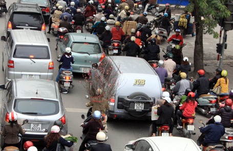 Kẹt cứng tại nhiều tuyến phố Hà Nội - 5
