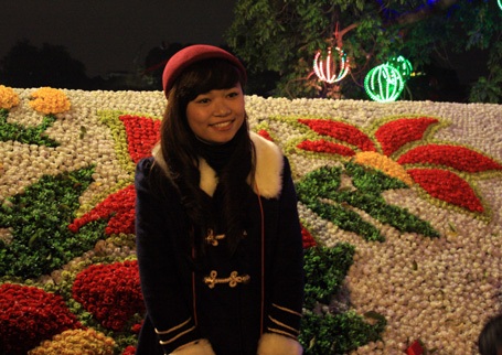 Hà Nội: Biển người đứng trong giá rét đón giao thừa - 18 Hà Nội: Biển người đứng trong giá rét đón giao thừa - 18