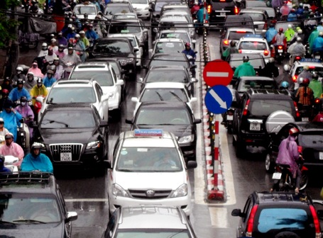 “Chưa rõ cơ sở mức thu phí lưu hành phương tiện cá nhân” - 2