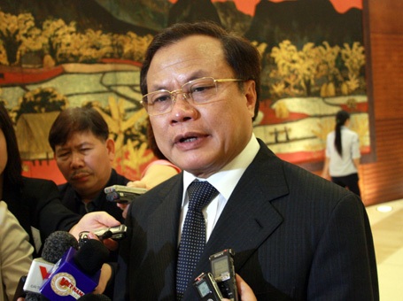 Bí thư Hà Nội: “Gia đình tôi đã hạn chế đi xe cá nhân”