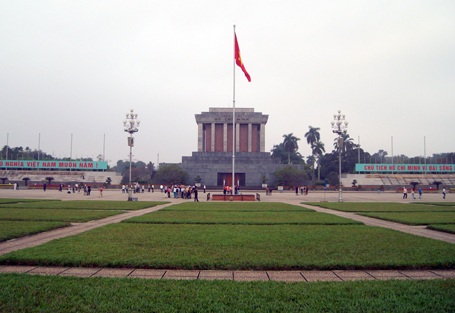 Từ 19/5 có phố đi bộ quanh Lăng Bác