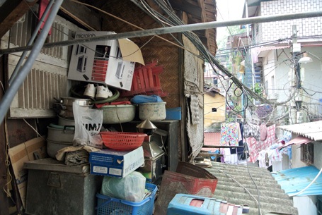 Kho của một gia đình ở khu nhà gỗ