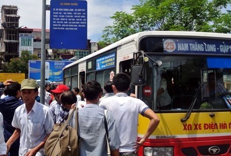 Hà Nội tăng giá vé xe buýt từ 1/10