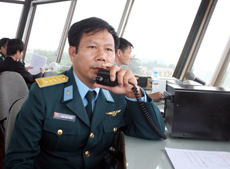 Trước khi bay, những phi công được lãnh đạo