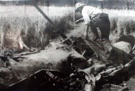 Bộ đội đang chuyển máy móc, sẵn sàng chiến đấu ở Hà Tây năm 1972