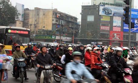 Ra đường từ mờ sáng cho kịp giờ học mới - 13