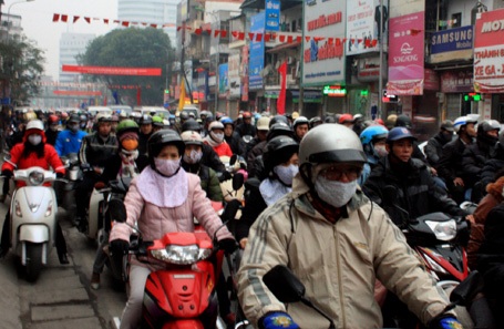 Ra đường từ mờ sáng cho kịp giờ học mới - 17