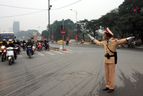 Ra đường từ mờ sáng cho kịp giờ học mới - 5