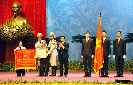 Chủ tịch nước Trương Tấn Sang đọc diễn văn tại Lễ kỷ niệm 40 năm ký Hiệp định Paris (ảnh VOV)