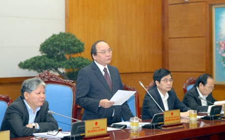 Phó Thủ tướng Nguyễn Xuân Phúc chỉ đạo tại hội nghị