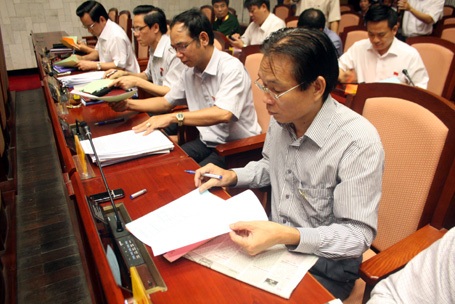 Nhiều đại biểu băn khoăn công tác chữa cháy ở nhà cao tầng