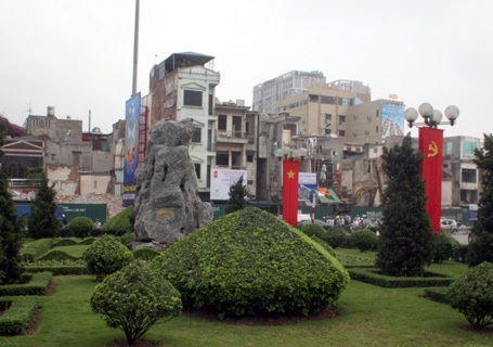 Hà Nội khai quật khảo cổ nút giao Ô Chợ Dừa - 1 Những hiện vật khai quật được ở khu vực nút giao Ô chợ Dừa được giao cho Bảo tàng Hà Nội