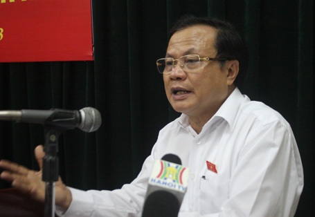 Bí thư Thành ủy Hà Nội Phạm Quang Nghị yêu cầu Sở GTVT sớm có câu trả lời về dải phân cách cứng