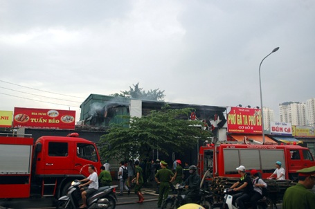 Đám cháy nhanh chóng được lực lượng cứu hỏa khống chế