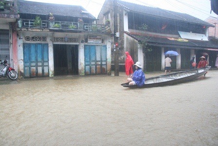 “Một lần xả lũ có thể cuốn trôi tất cả tài sản và tính mạng người dân” - 1 “Một lần xả lũ có thể cuốn trôi tất cả tài sản và tính mạng người dân”