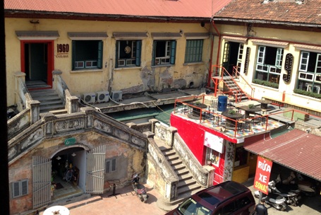 Zone 9 vẫn nhộn nhịp sau lệnh đóng cửa