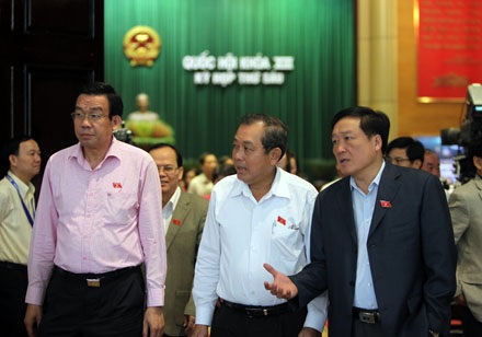 Chánh án TAND Tối cao hứa giải quyết triệt để vụ án oan 10 năm - 2 Đại biểu Huỳnh Nghĩa: Đề nghị ngành tòa án, kiểm sát siết chặt kỷ cương trong công tác cán bộ