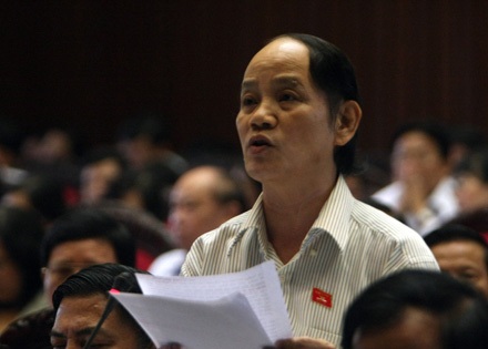 Chánh án TAND Tối cao hứa giải quyết triệt để vụ án oan 10 năm - 1 Đại biểu Huỳnh Nghĩa: Đề nghị ngành tòa án, kiểm sát siết chặt kỷ cương trong công tác cán bộ