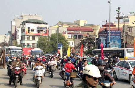 Đây là ngã 7 và được đánh giá là nút giao phức tạp nhất Hà Nội trong việc tổ chức giao thông