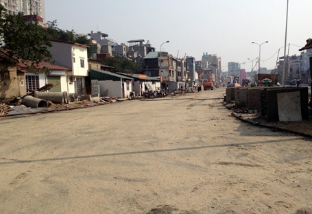 ...Tuy nhiên, phần lớn hạng mục dự án này còn ngổn ngang