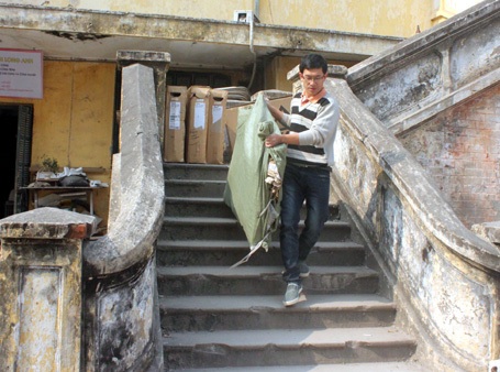 Quận Hai Bà Trưng yêu cầu các cửa hàng di dời tài sản khỏi khu vực này trước ngày 31/12.